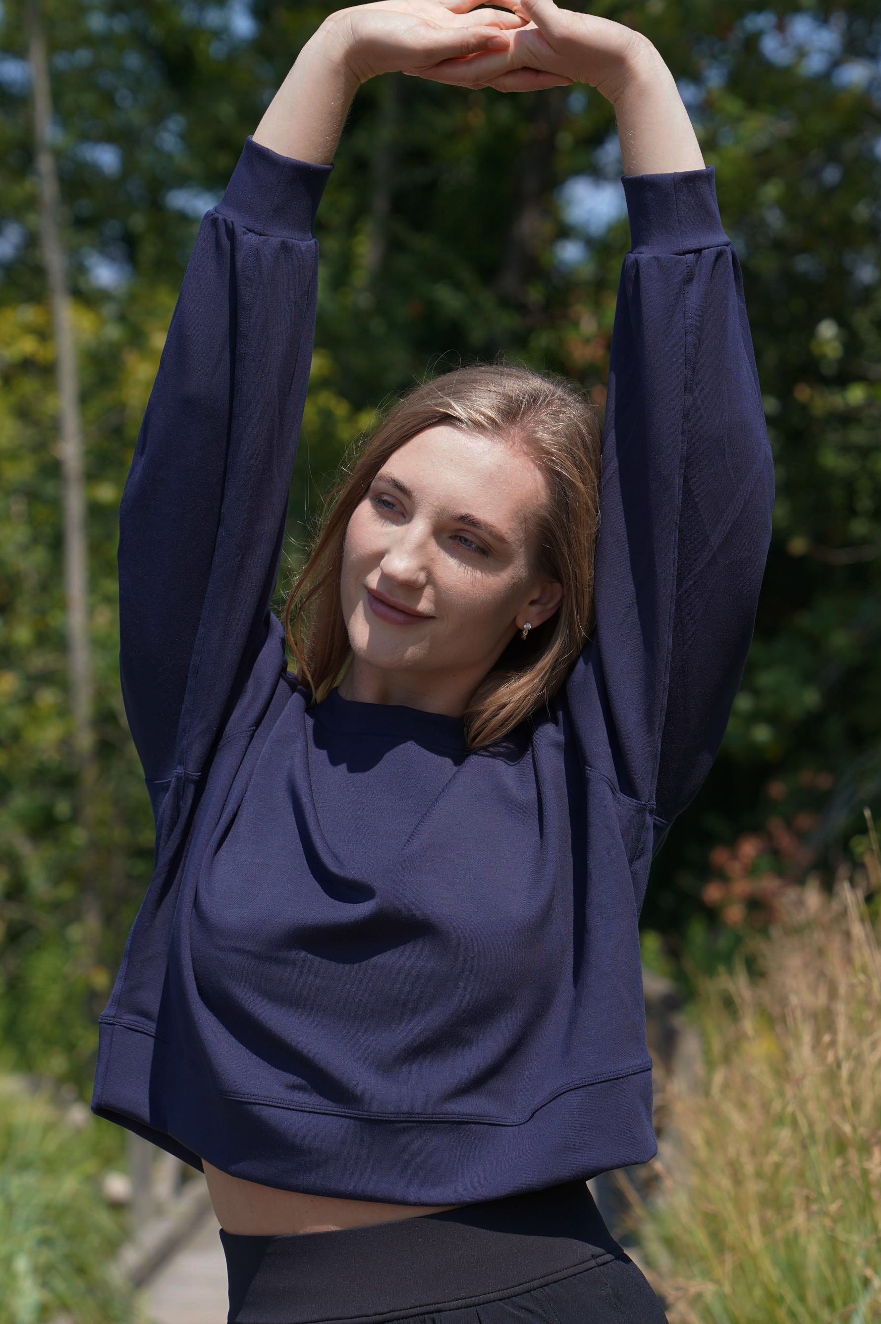 BREEZYFLEX CROP SWEATSHIRT - J76 Bamboo Wear