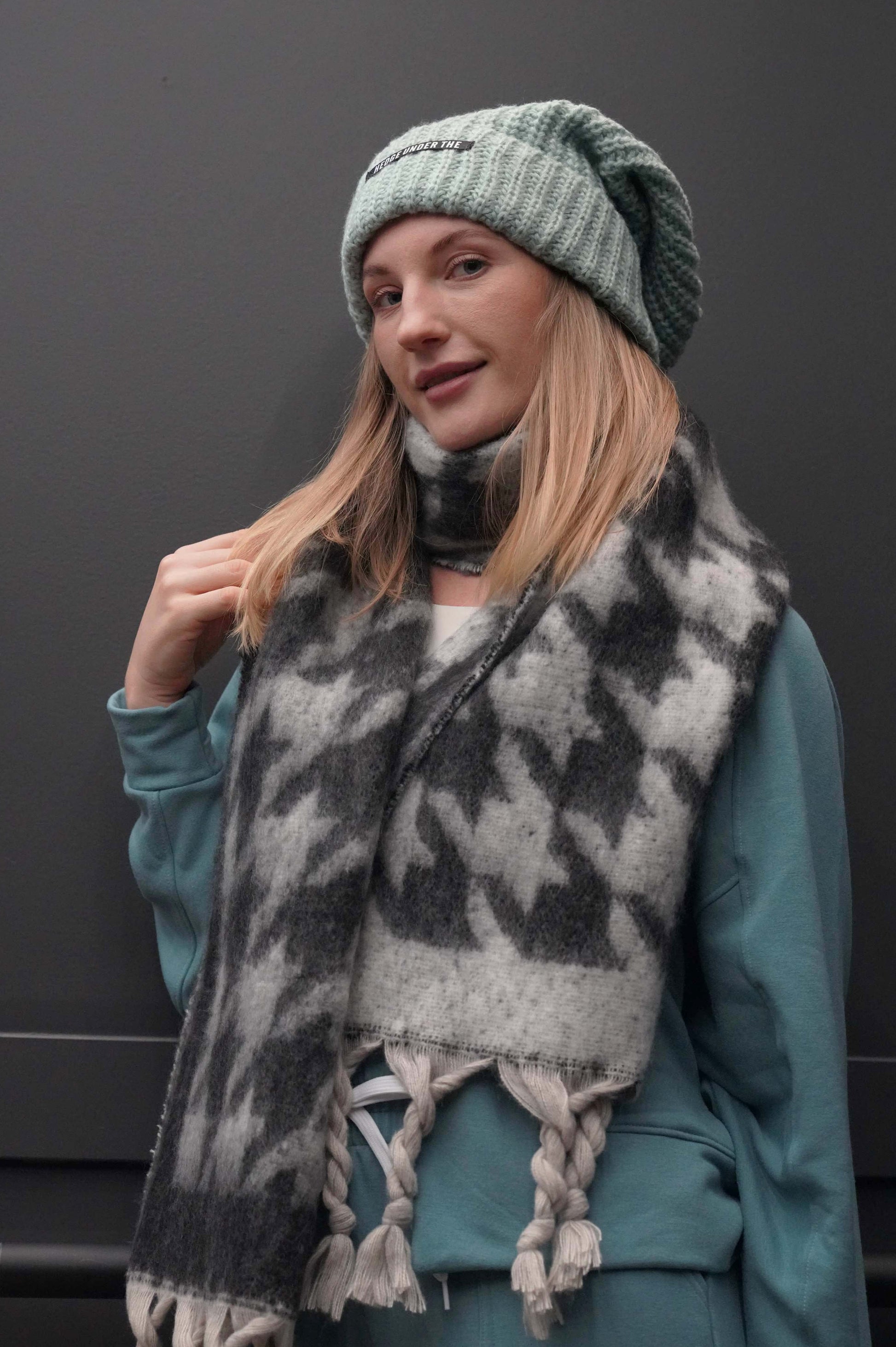 KNIT OVERSIZED BEANIE - J76 Bamboo Wear