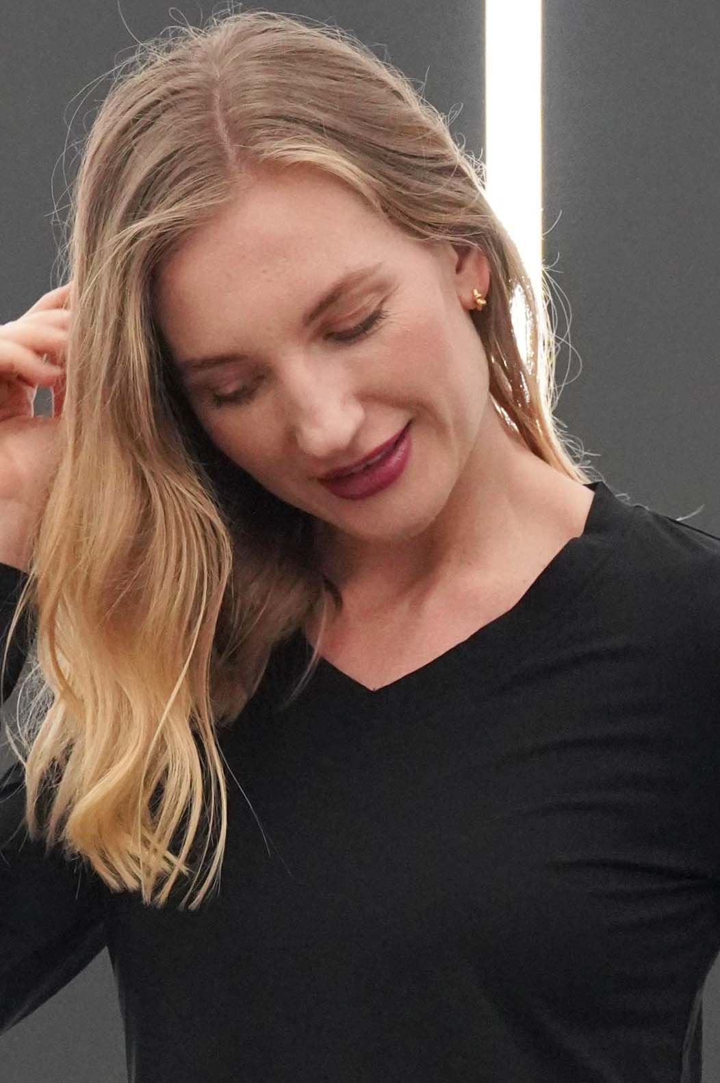 V NECK LONGSLEEVE SHIRT - J76 Bamboo Wear