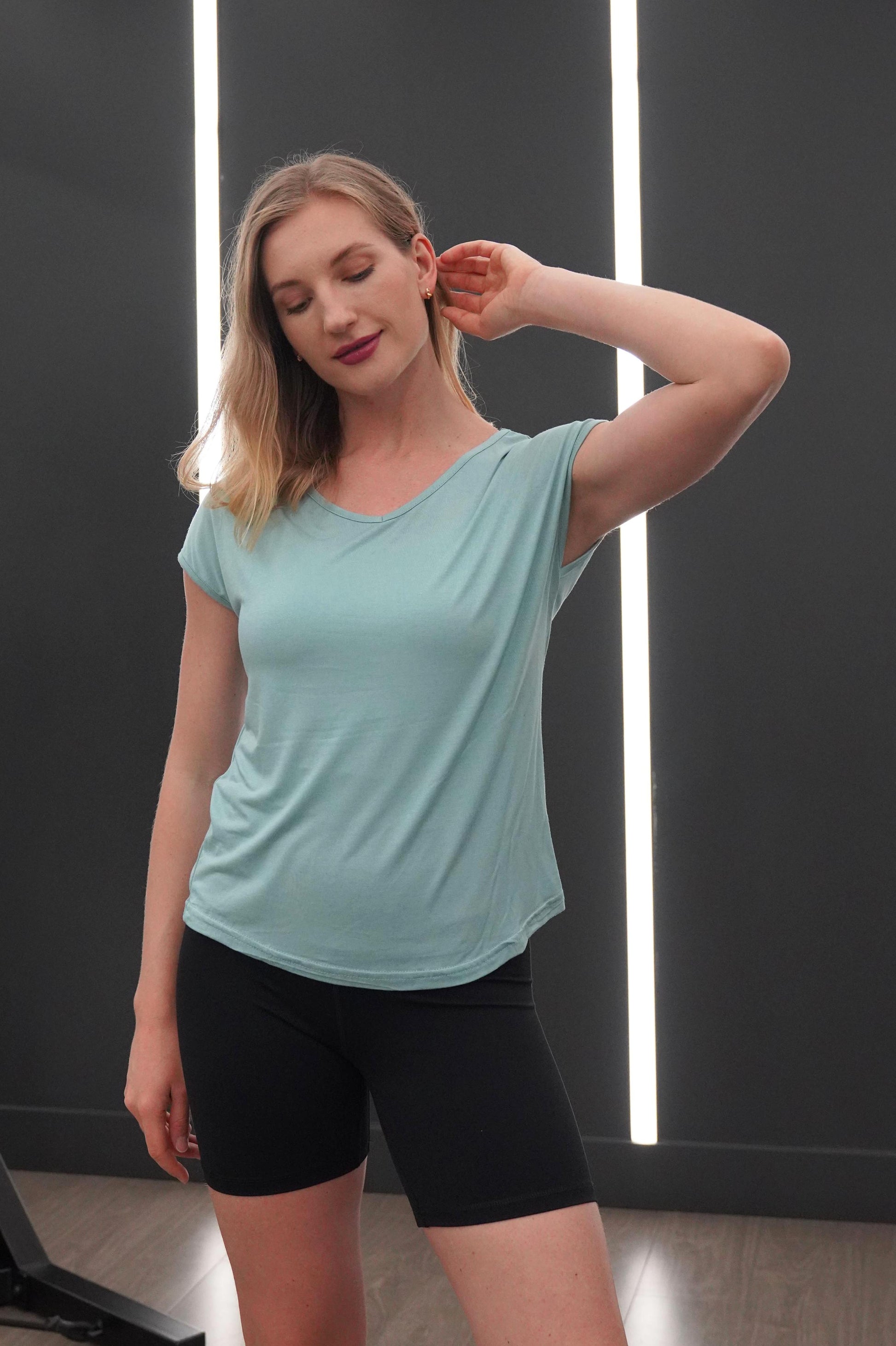ANNALEE BAMBOO-BLEND V NECK TANK - J76 Bamboo Wear