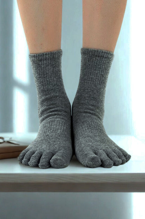 CREW TOE YOGA SOCKS