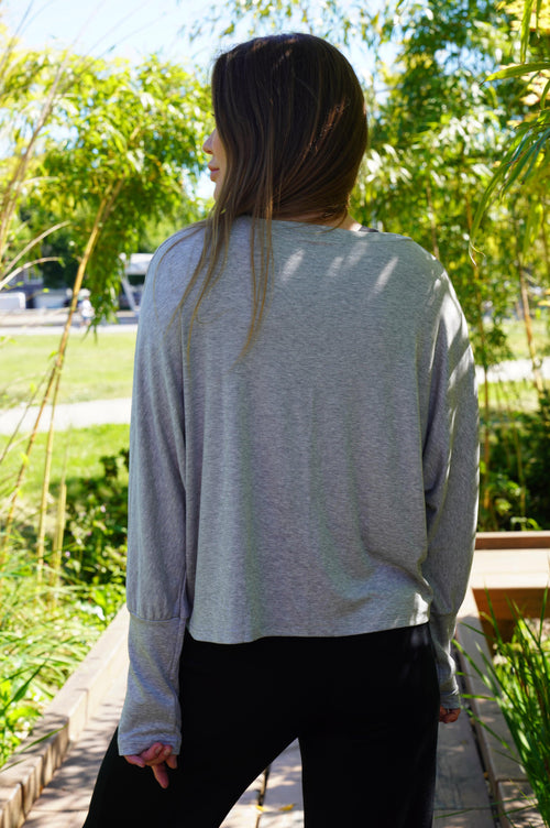 FLOWY BAMBOO-BLEND TOP