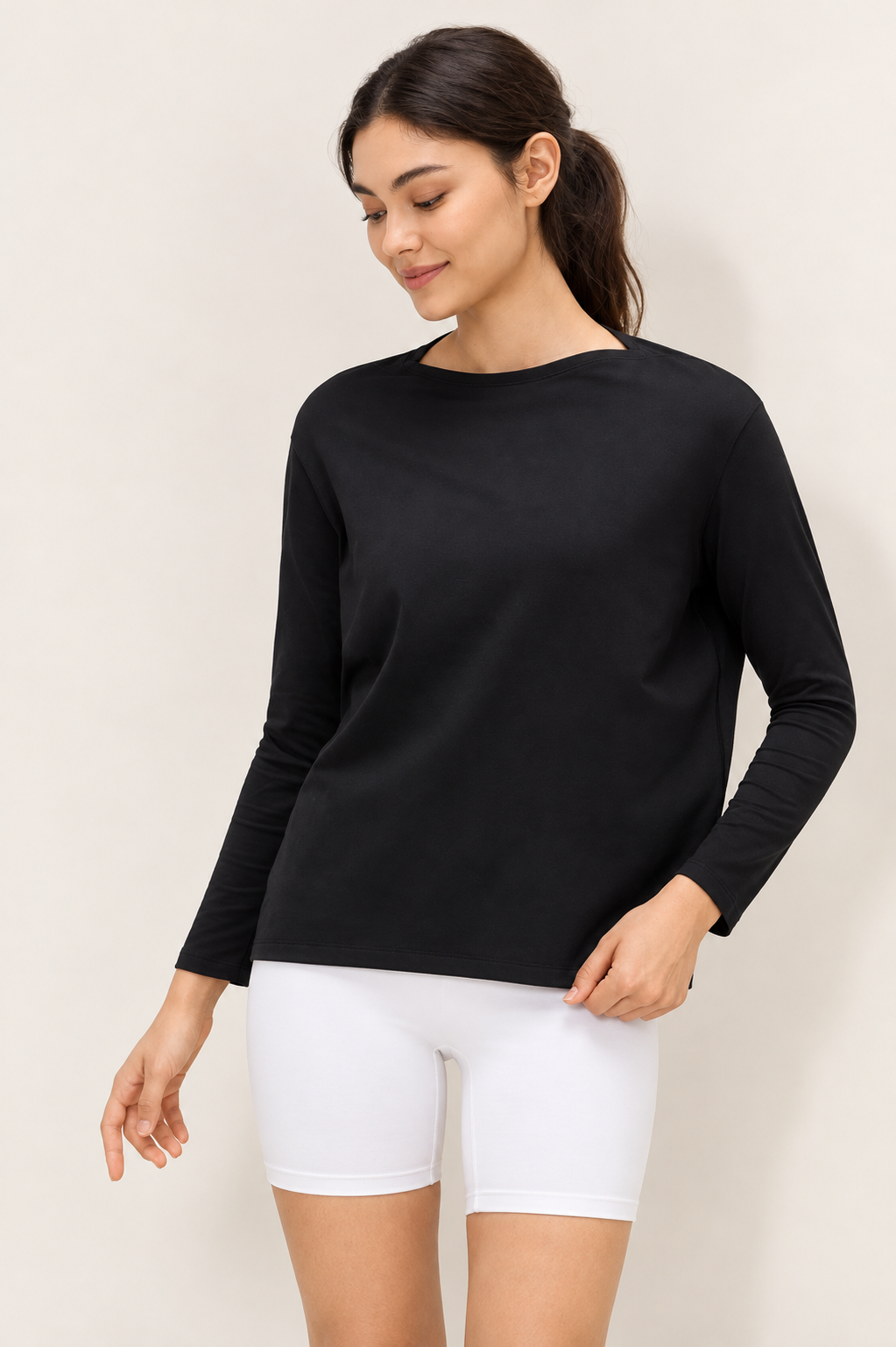 Isla Feather Lite Top
