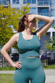 JASMINE ZIP CROP TANK – EXTENDED SIZES