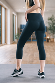 JULLIANA FEATHERWEIGHT CAPRIS